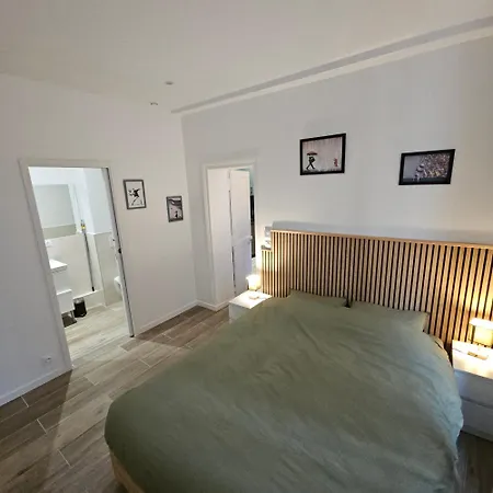 Petit Nid Près De Paris à 300 Mètres Du Métro Ligne 1 Apartamento *